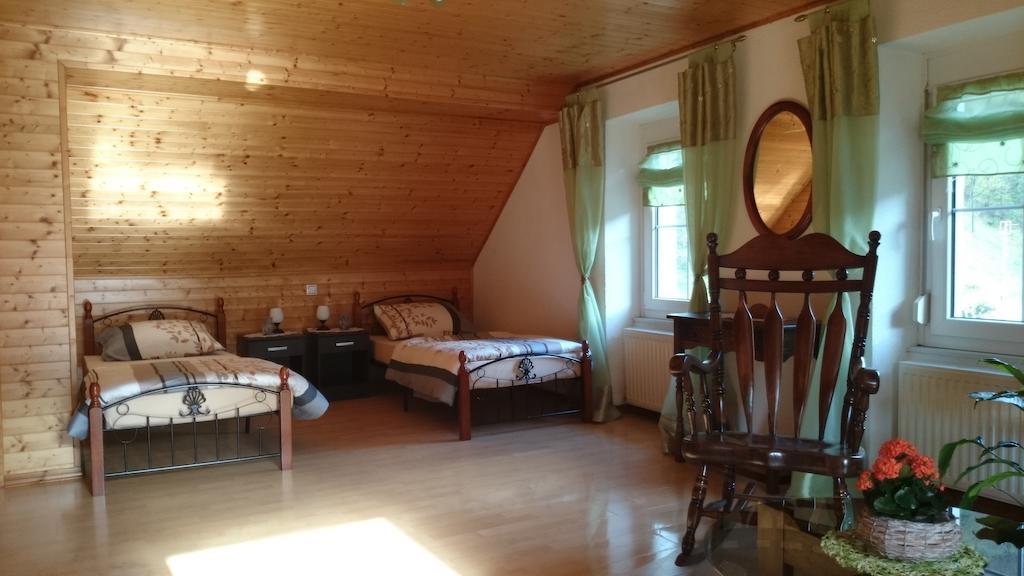 Apartment Sotocje Dolenja Trebusa Δωμάτιο φωτογραφία